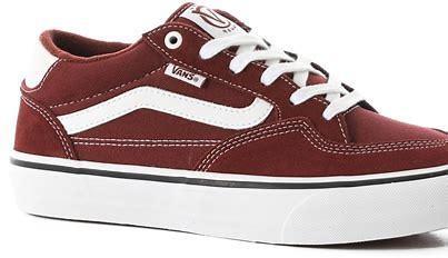 sports shoes