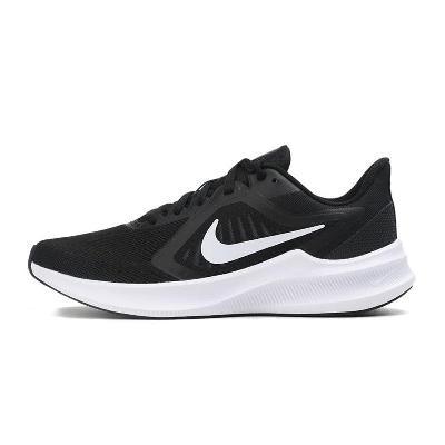Sports shoes