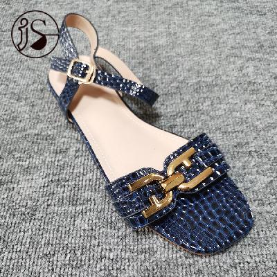 New design custom fashion slippers 018