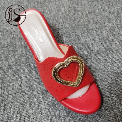 New design custom fashion slippers 045